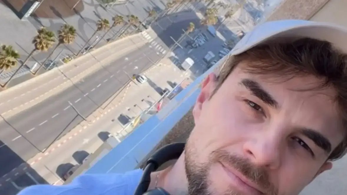 נתניאל בוזוליק תפס רגע בזמן אזעקה בתל אביב: מה שכתב אחר כך הפתיע