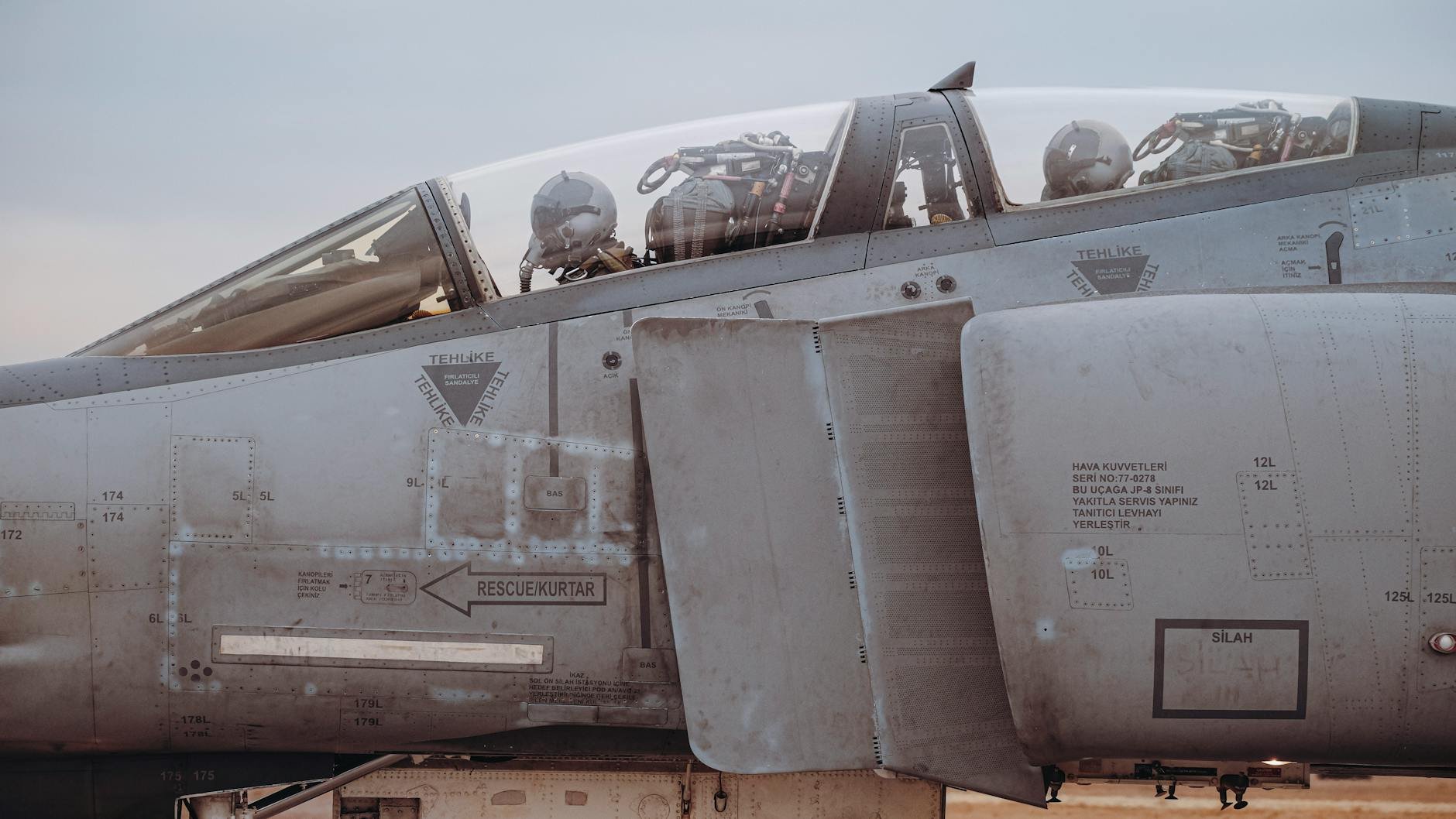 מה קרה להפצצה האמריקאית? מטוס שני התרסק במפרץ אחרי אירוע באיראן