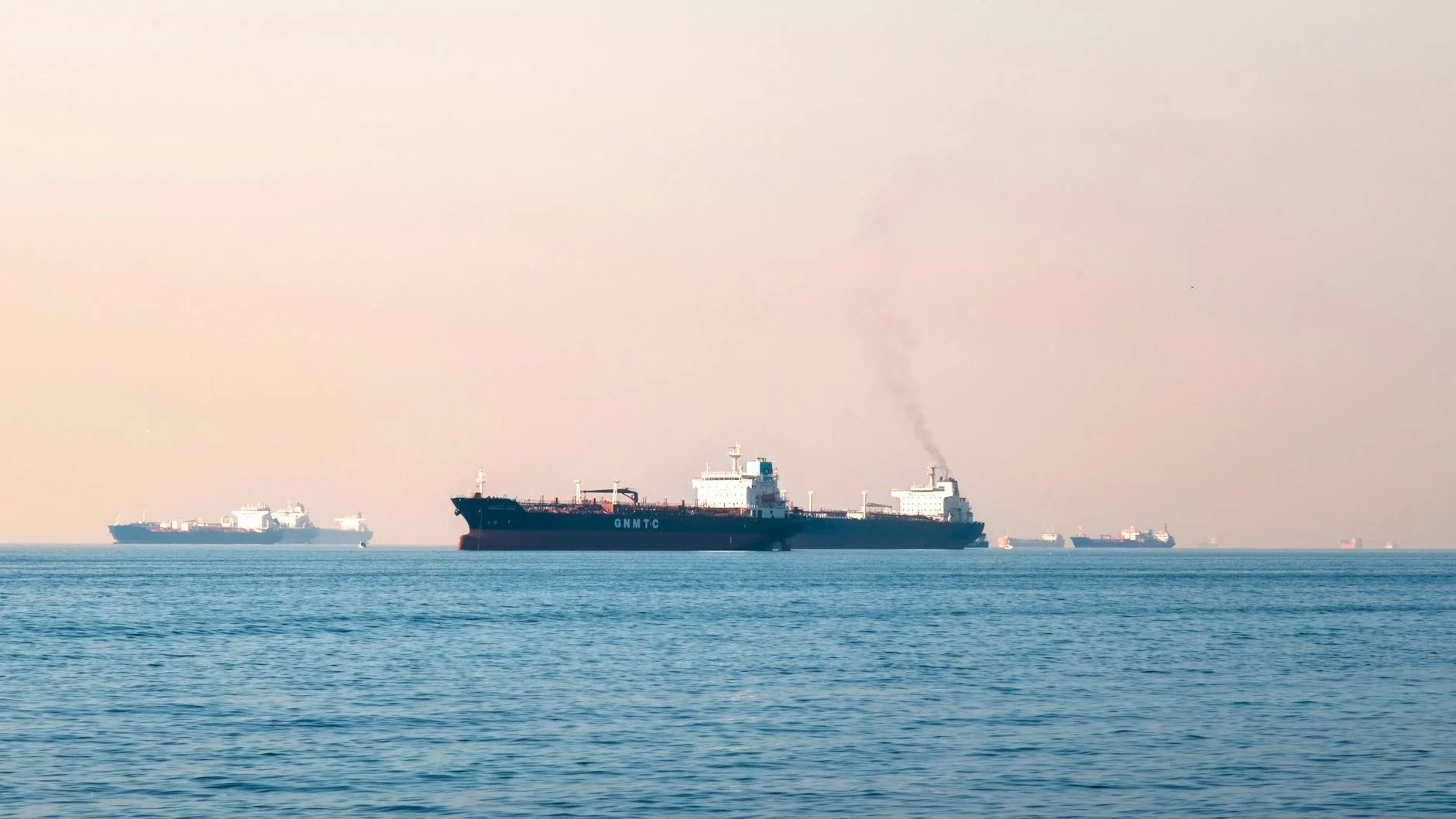 טנקר סיני עשה פרסה בהורמוז: למה זה קרה אחרי החסימה?