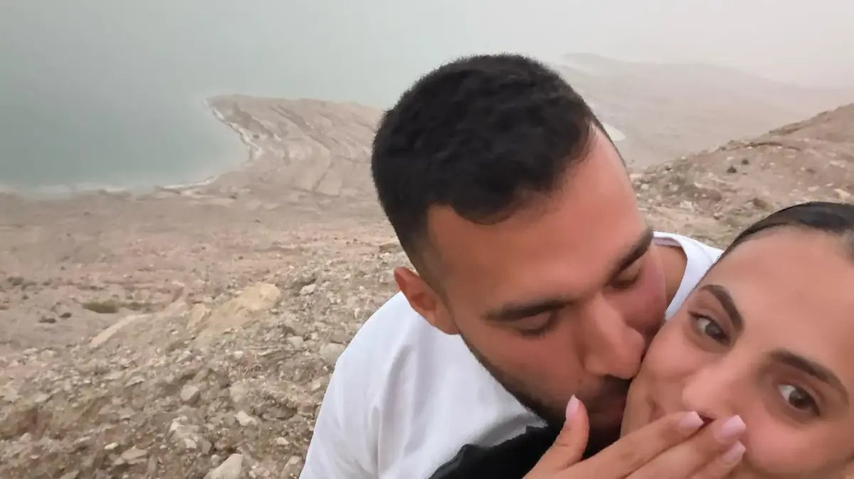 לינוי אשרם התארסה אחרי 3 שנים: עומר רויטמן שלף טבעת בעין גדי