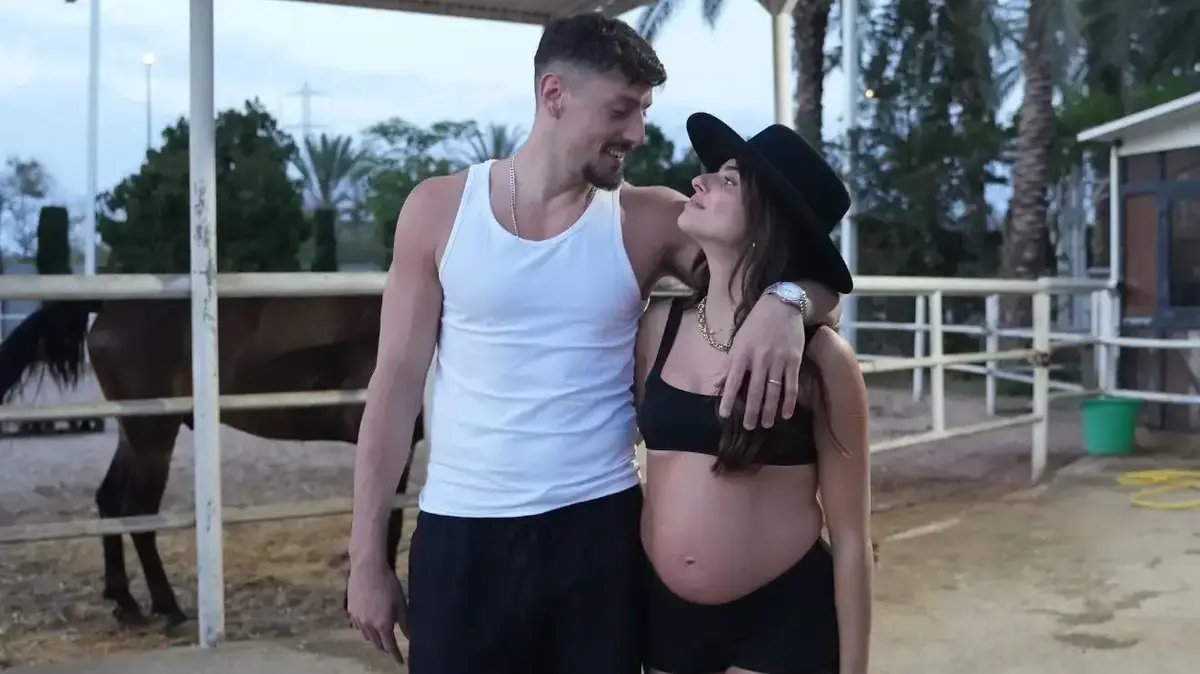 קים אור אזולאי בהיריון ראשון: מה גרם לה לחשוף את הבייבי באמפ בפנים של כולם
