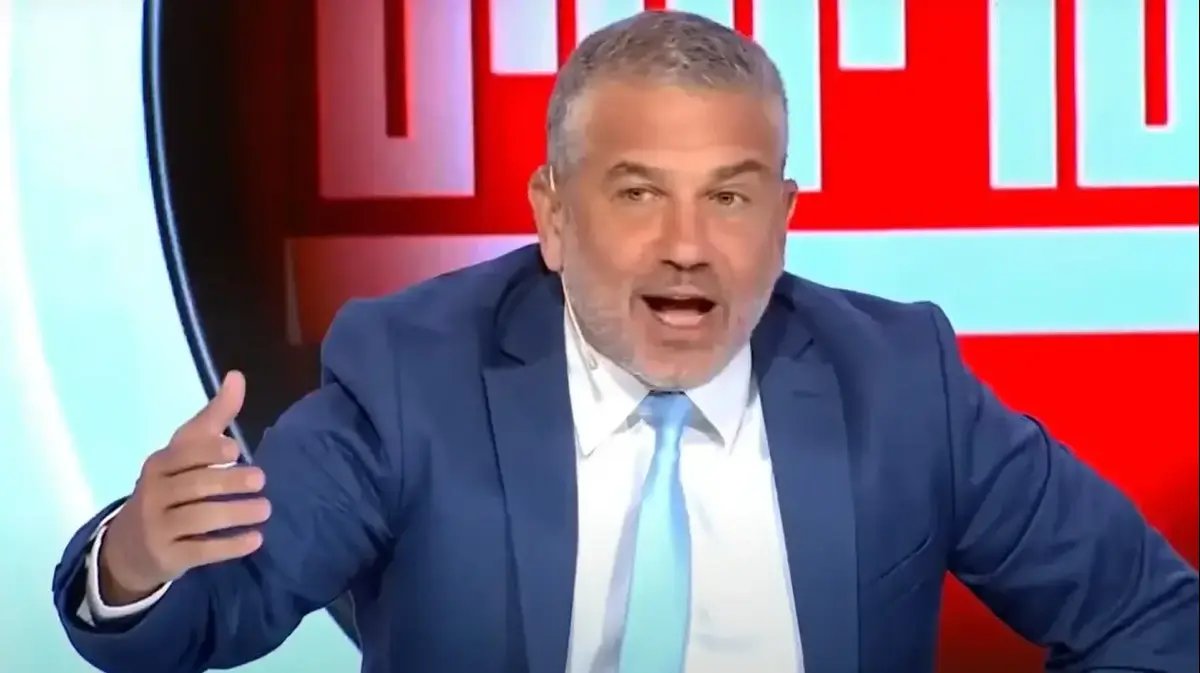ינון מגל בביצוע מפתיע ל״מישל״: מה גרם לו להמציא מילים בצרפתית?