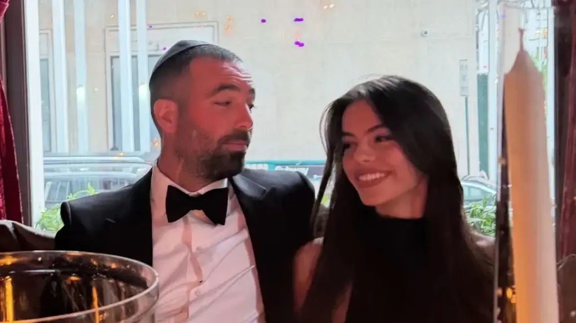 עומר אדם וסשה ישראלוביץ: סוף סוף זה רשמי עם תמונות זוגיות