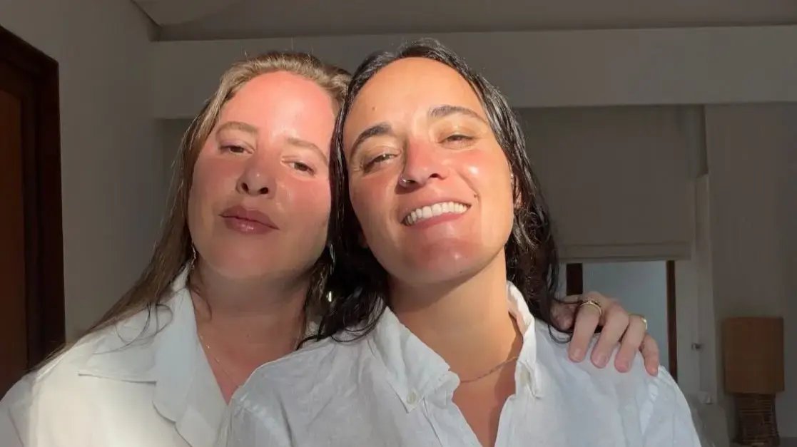 אמילי דמארי ודניאל עמית חשפו: תאריך החתונה והבדיחה שתפסה את כולם לא מוכנים
