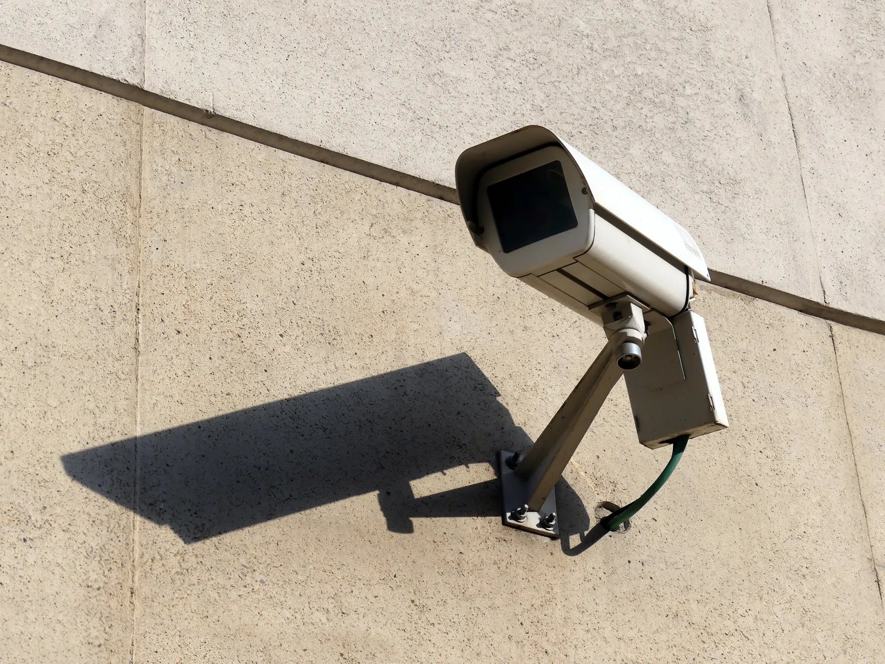 Ann Widdecombe: מה מגלים סרטוני CCTV על החשוד ברצח?