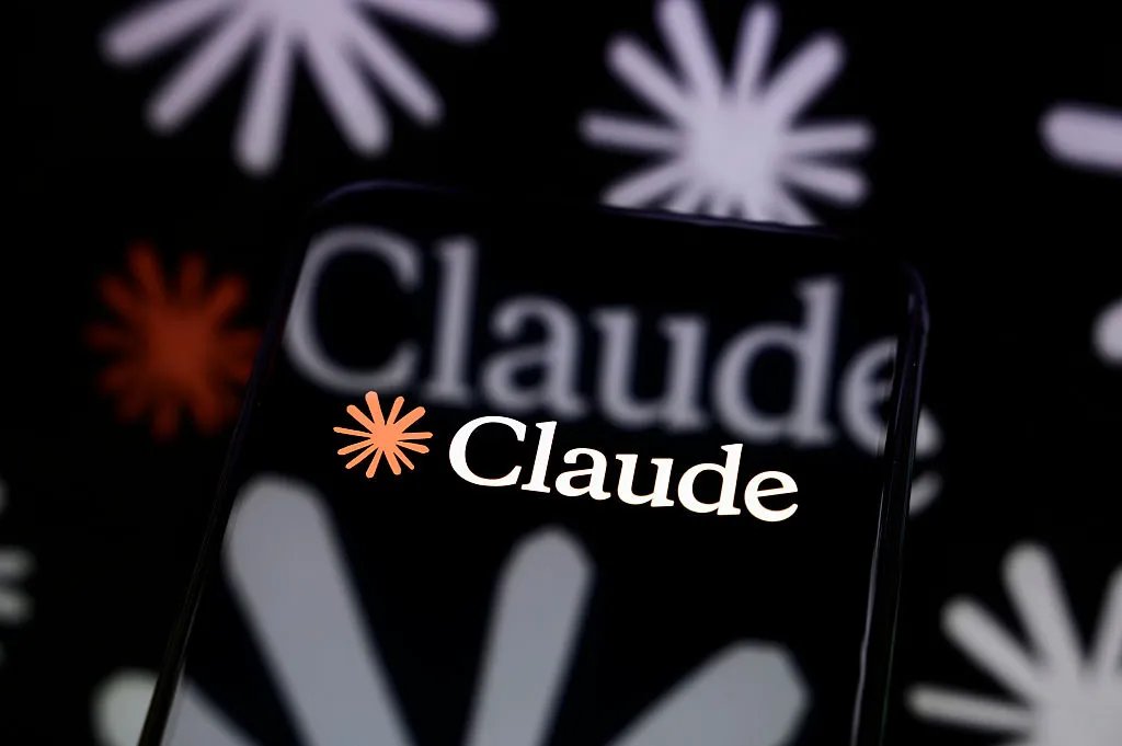אליבאבא אוסרת על עובדים להשתמש ב-Claude Code: למה זה קורה?